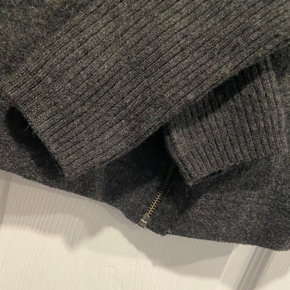 Paraphrase Size M Gray 100% Wool Asymmetrical Full Zip Bomber Sweater Jacket - Picture 6 of 14
